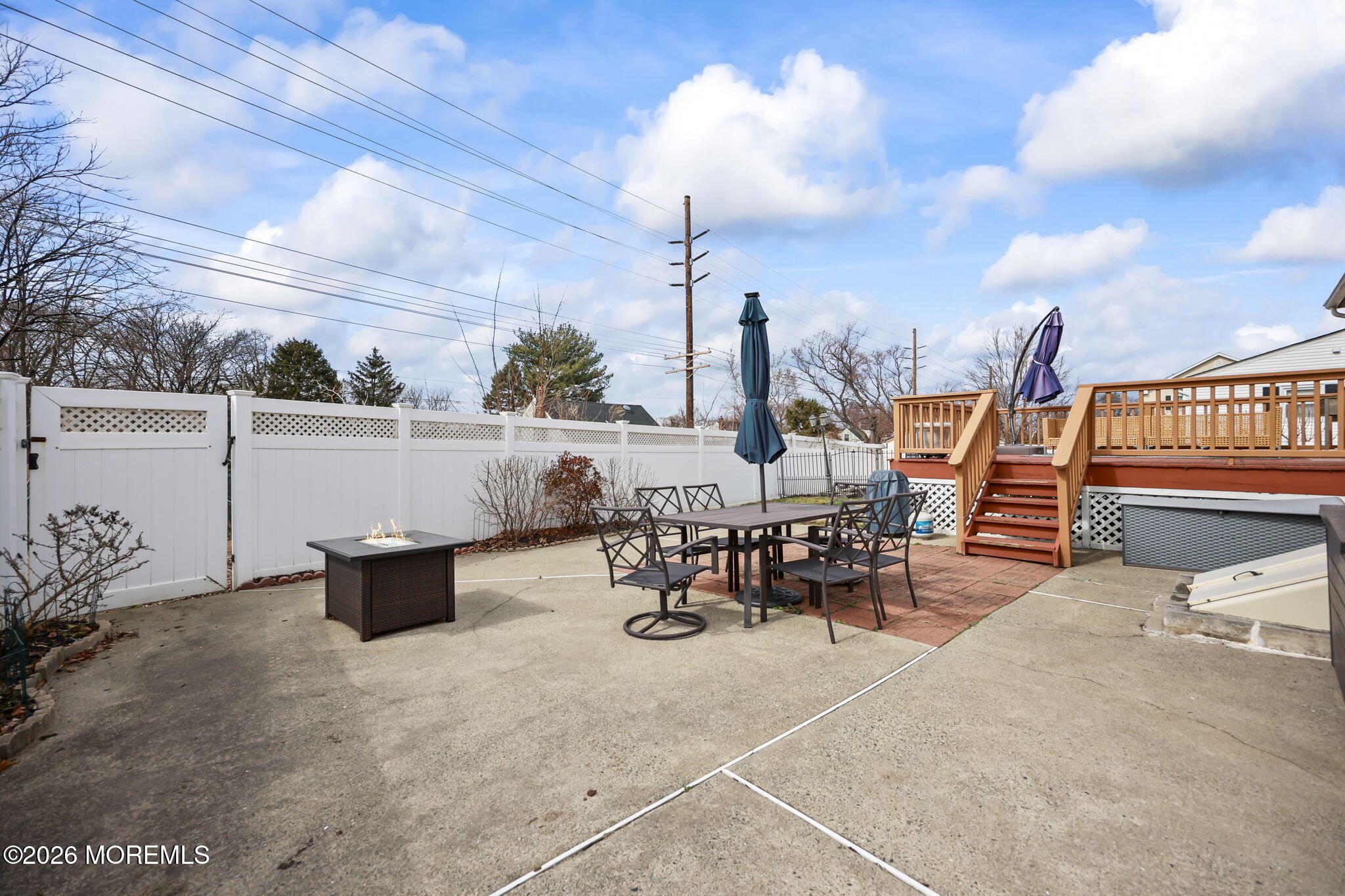 350 E Road Belford, NJ 07718 - Photo 40 of 49 .