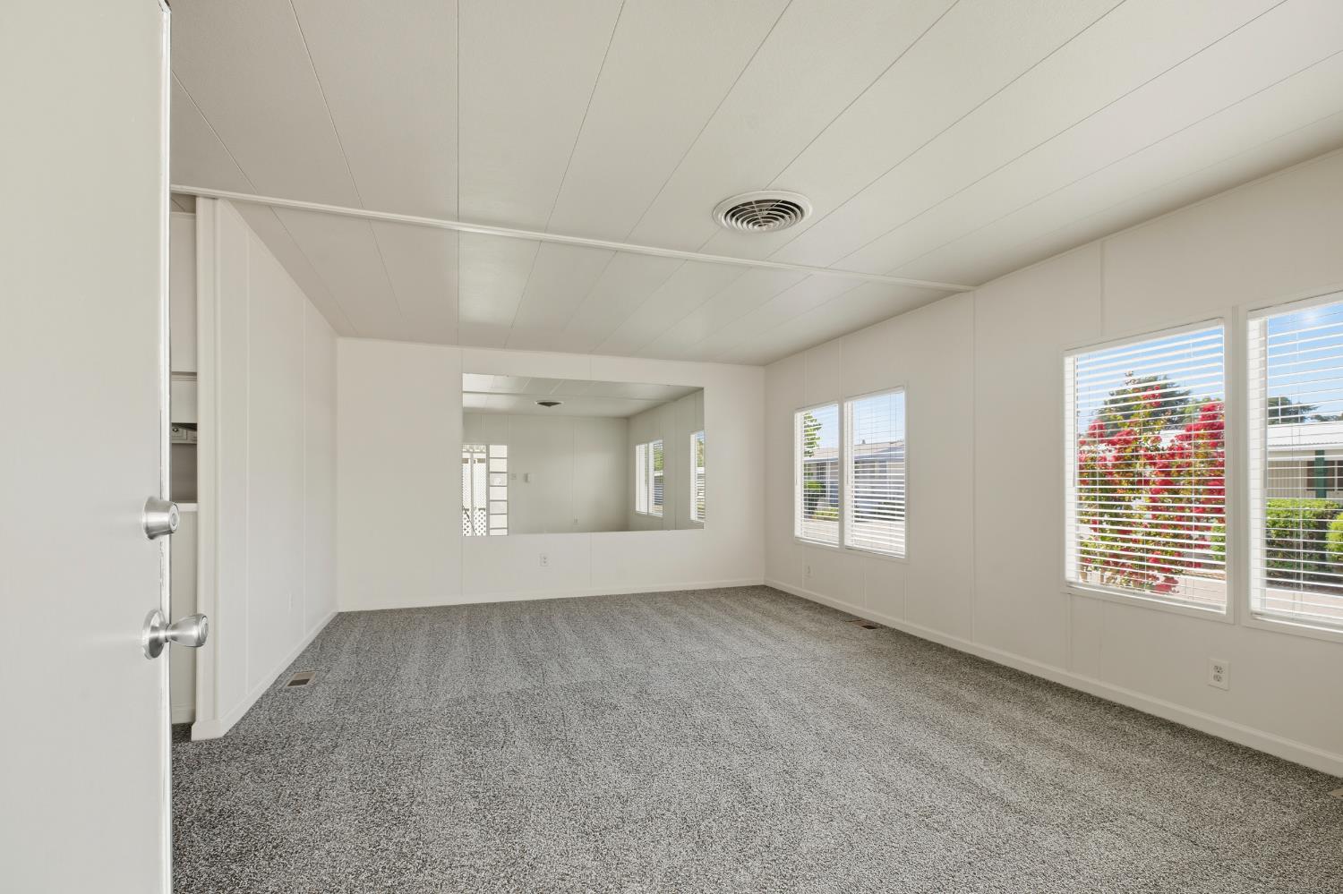 2307 Oakdale Road, Unit 60 Modesto, CA 95355 - Photo 5 of 19