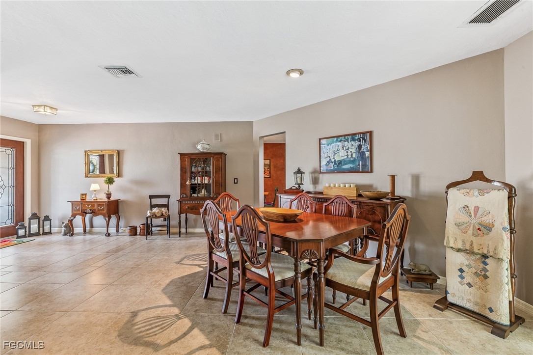 327 Torrey Pines Point Naples, FL 34113 - Photo 11 of 31 Gallery Image 11
