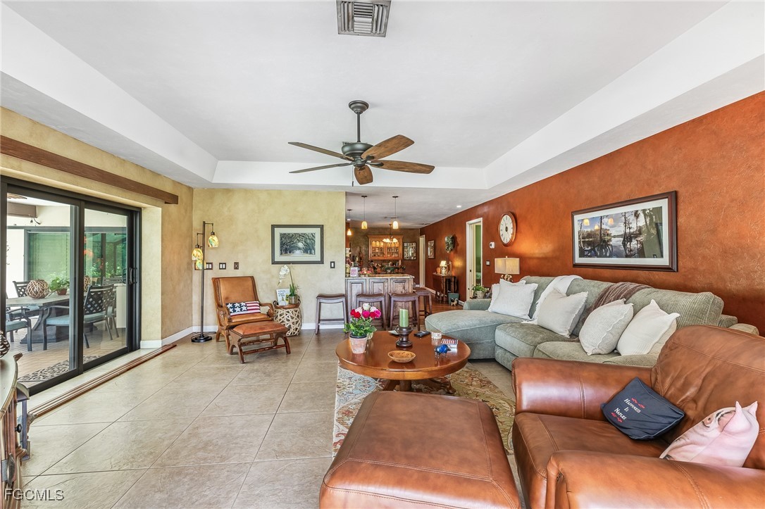 327 Torrey Pines Point Naples, FL 34113 - Photo 12 of 31 Gallery Image 12