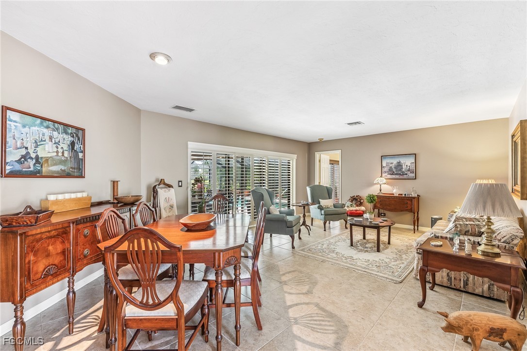 327 Torrey Pines Point Naples, FL 34113 - Photo 10 of 31 Gallery Image 10
