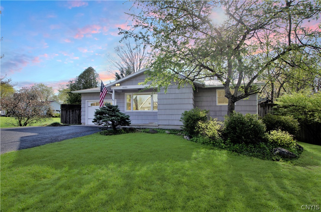 4686 Whetstone Road Manlius, NY 13104 - Photo 1 of 1 Welcome to 4686 Whetstone!!