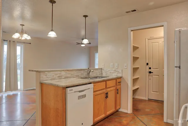 $325,000 | 1409 West Orchard Avenue, Nampa, ID 83651