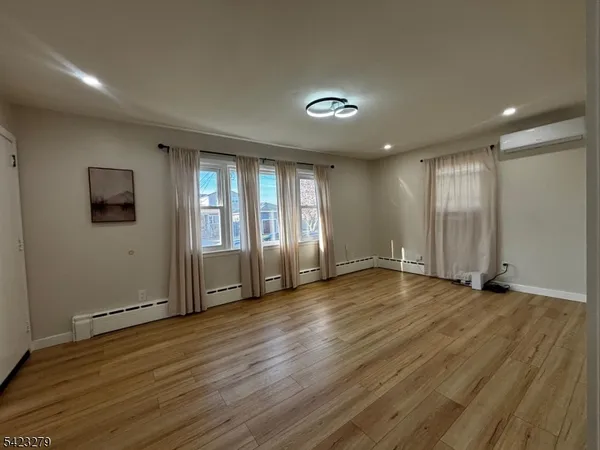 $2,600 | 520 Spencer Street, Elizabeth, NJ 07202