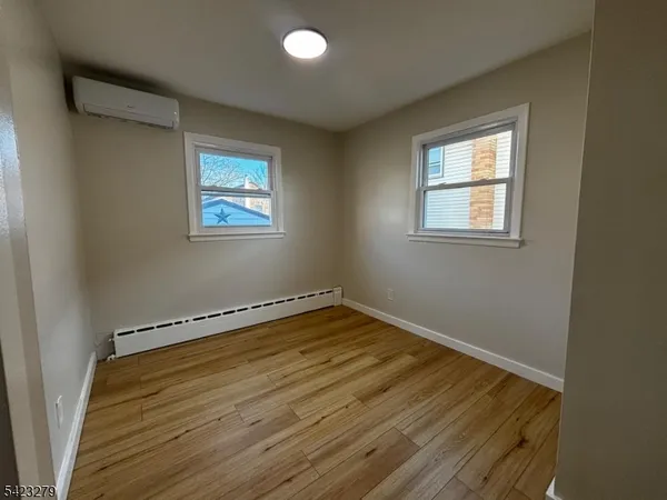 $2,600 | 520 Spencer Street, Elizabeth, NJ 07202