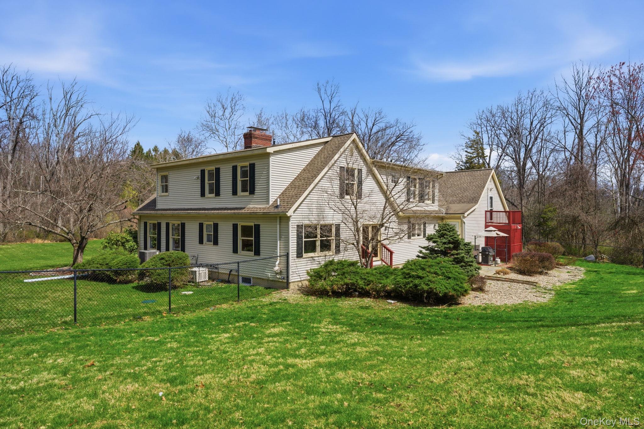 83 Onderdonk Road Warwick, NY 10990 - Photo 36 of 40 a front view of house with yard and green space