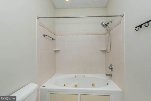 $2,750 | 2809 Eastern Avenue, Baltimore, MD 21224