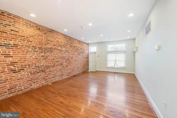 $2,750 | 2809 Eastern Avenue, Baltimore, MD 21224