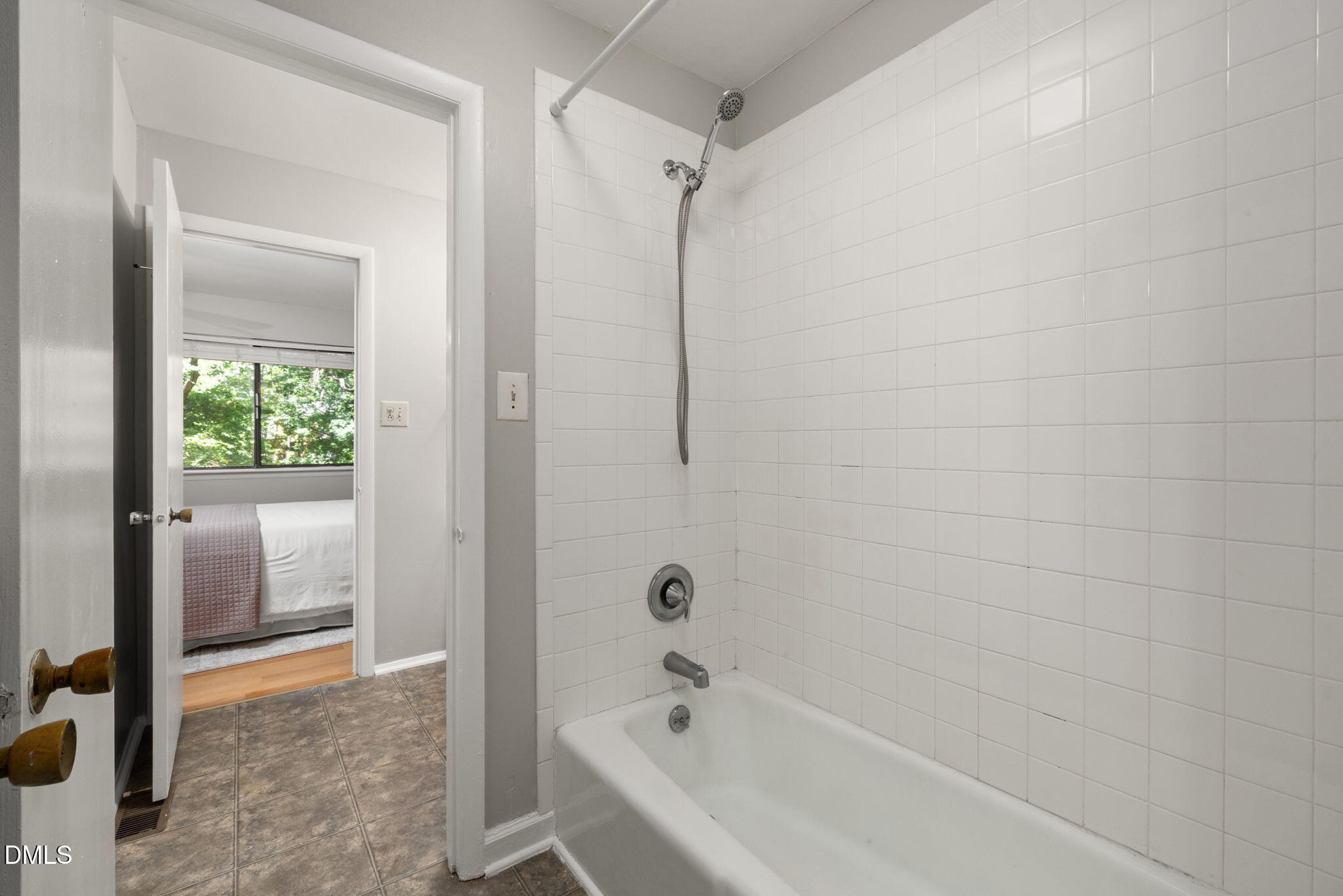 1133 Schaub Drive Raleigh, NC 27606 - Photo 24 of 34