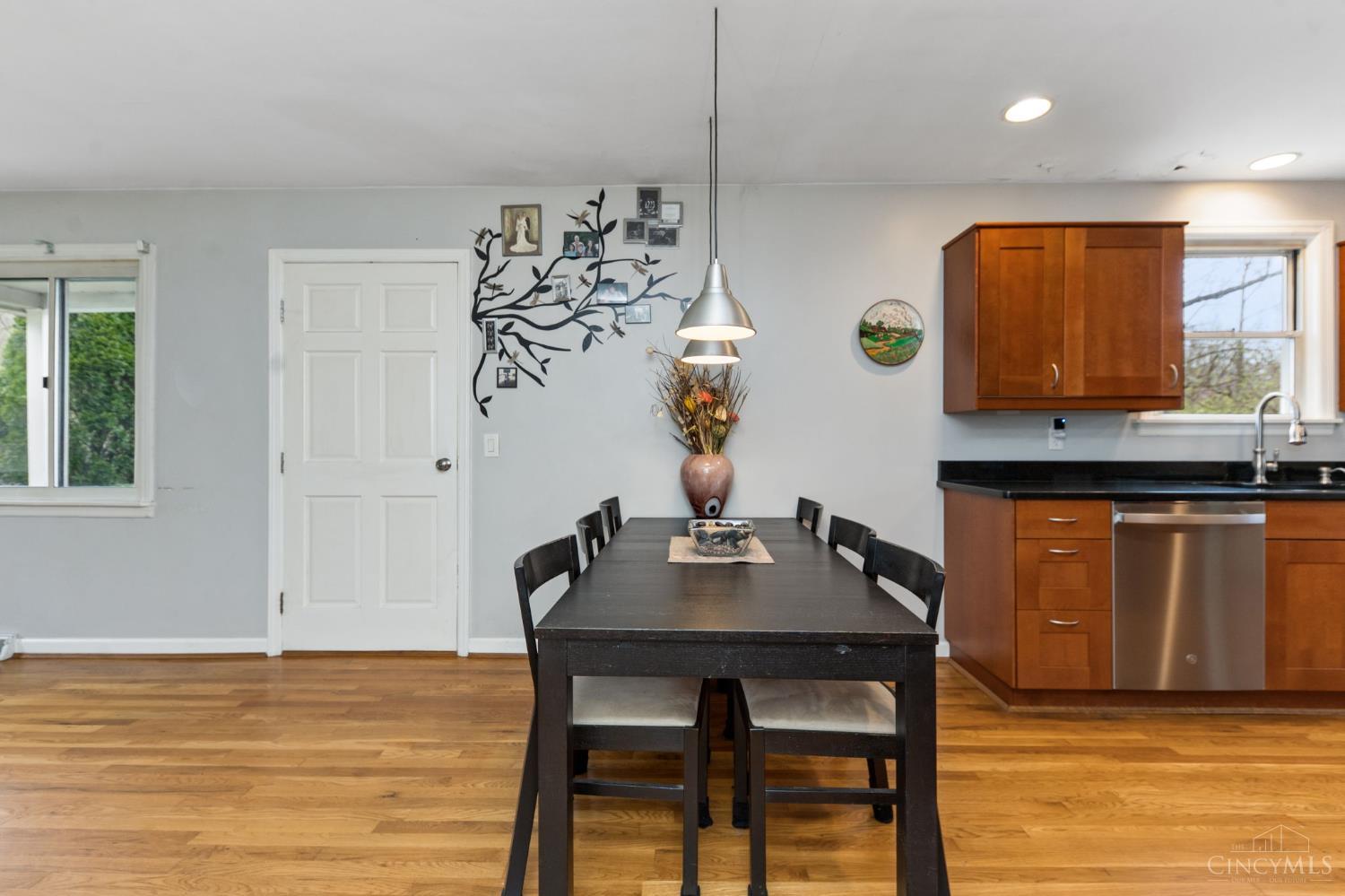 7734 Forest Road Cincinnati, OH 45255 - Photo 9 of 38 Gallery Image 9