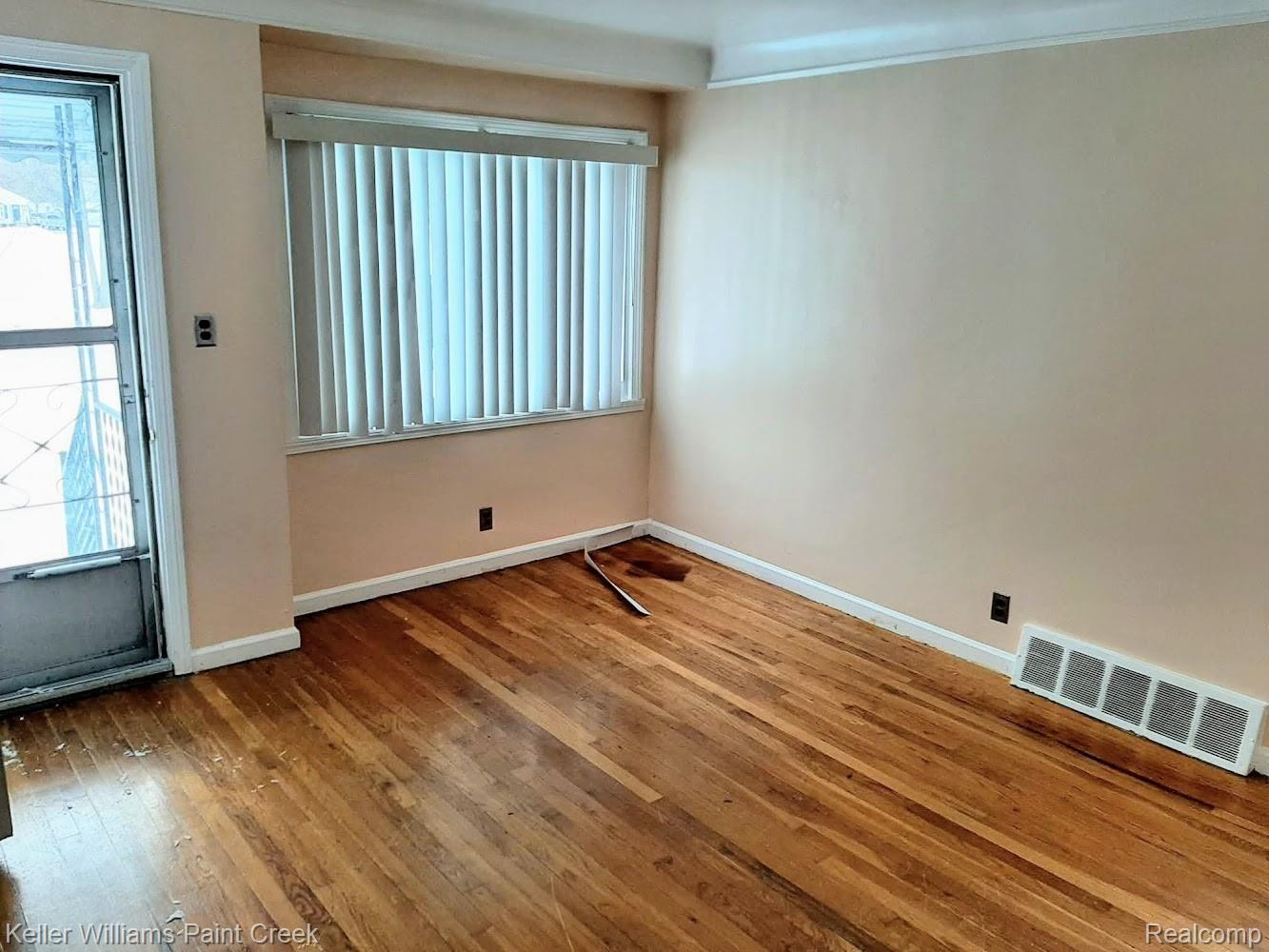 Living rm.jpg