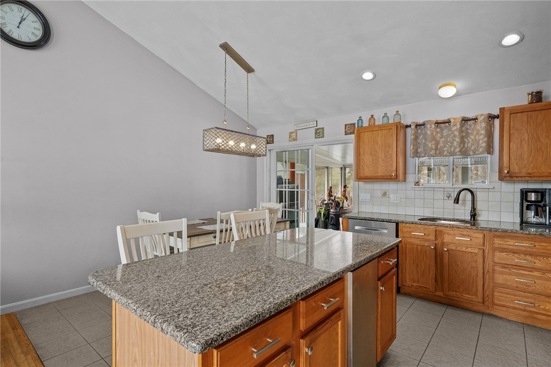 34 King Street Coventry, RI 02816 - Photo 23 of 48