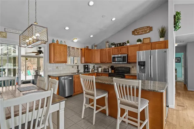 $515,000 | 34 King Street, Coventry, RI 02816