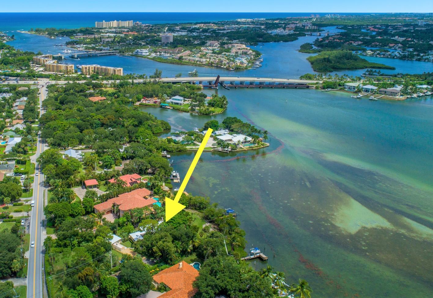 4 East Riverside Drive Jupiter, FL 33469 - Photo 3 of 34 4 E Riverside Dr, Jupiter, FL 33469 (20)