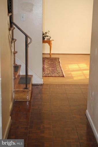 12713 Rigdale Terrace Silver Spring, MD 20904 - Photo 4 of 20 Foyer/Stairway/Hall