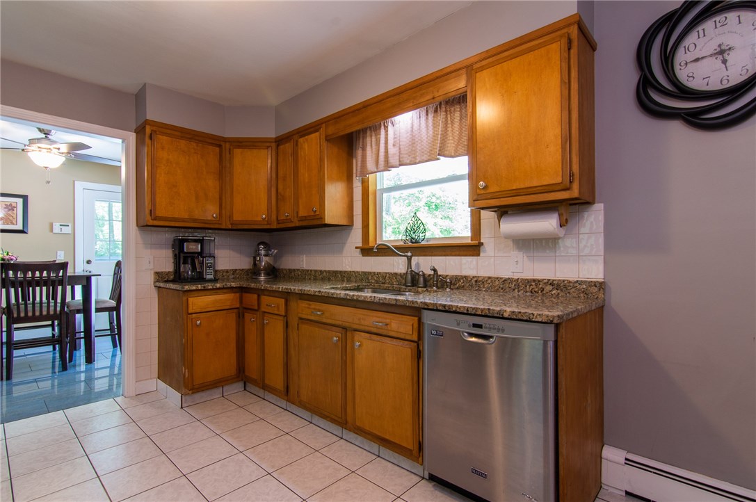 70 Fenner Hill Road Hopkinton, RI 02832 - Photo 11 of 35