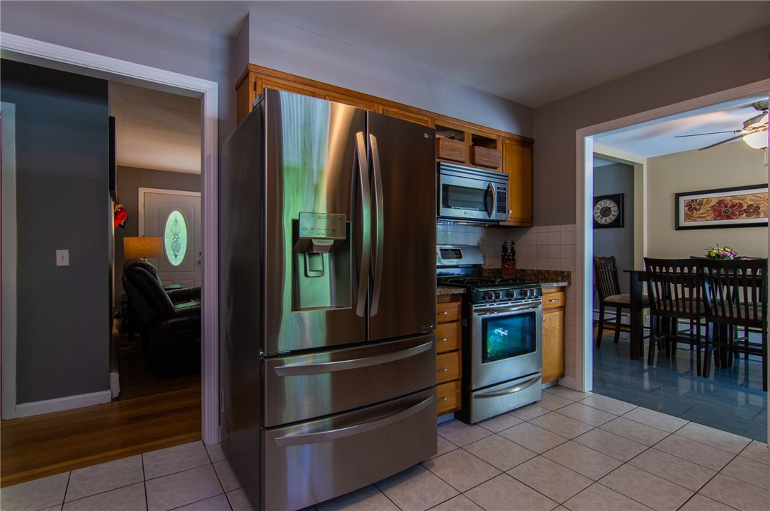70 Fenner Hill Road Hopkinton, RI 02832 - Photo 14 of 35