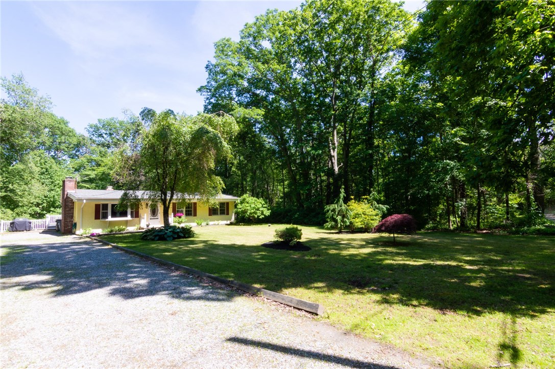 70 Fenner Hill Road Hopkinton, RI 02832 - Photo 4 of 35
