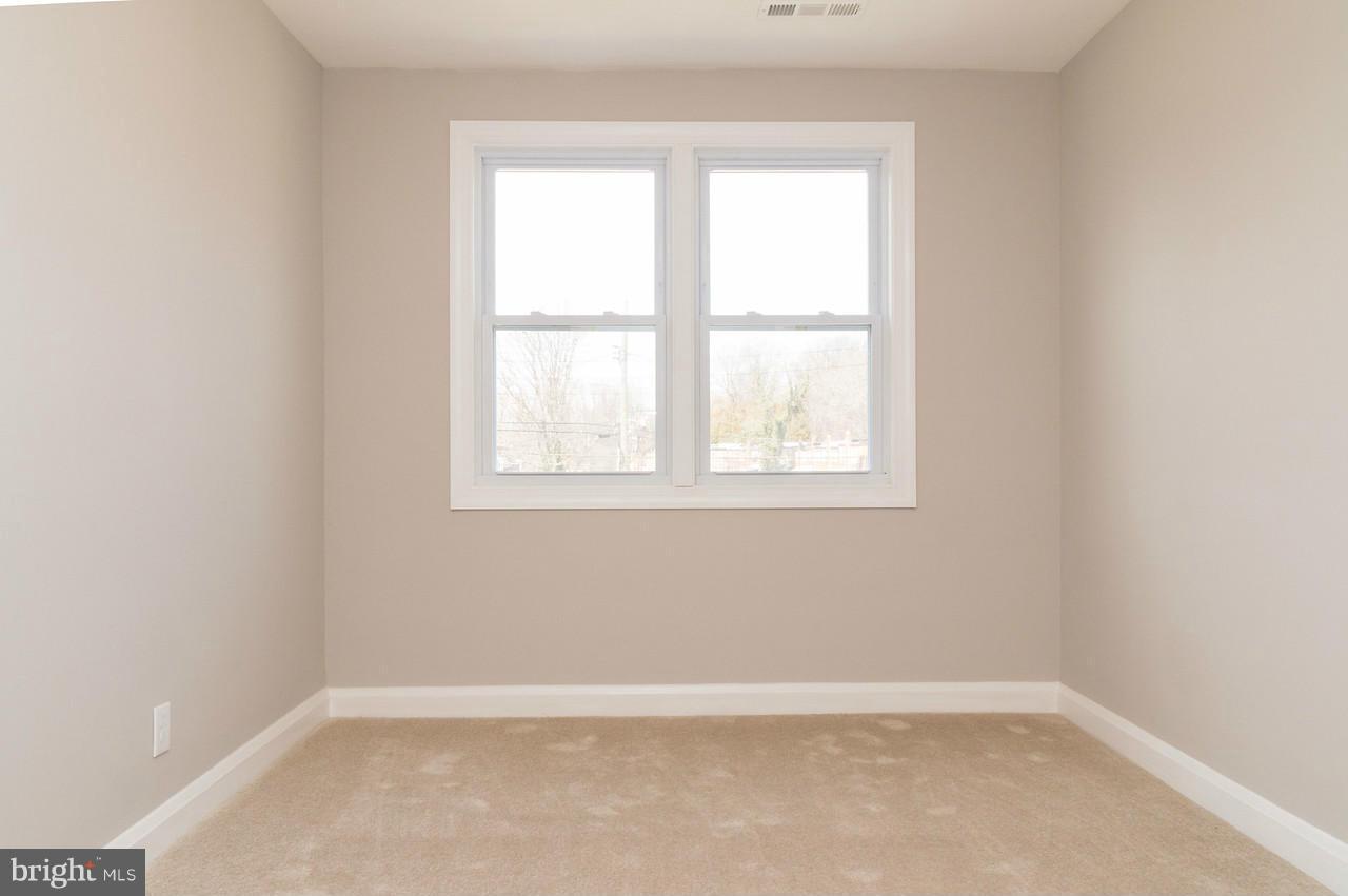 4278 Rokeby Road Baltimore, MD 21229 - Photo 19 of 24 Bedroom