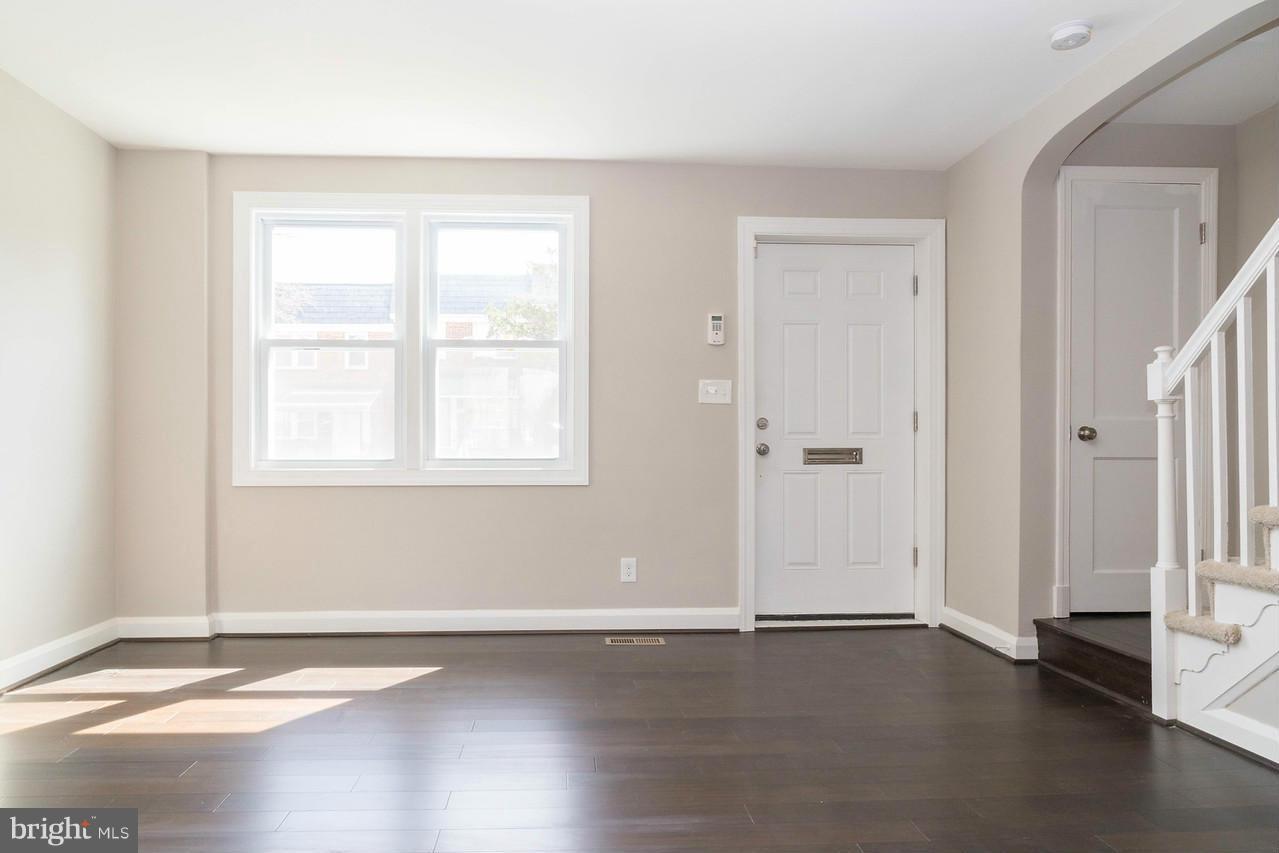 4278 Rokeby Road Baltimore, MD 21229 - Photo 7 of 24 Interior (General)