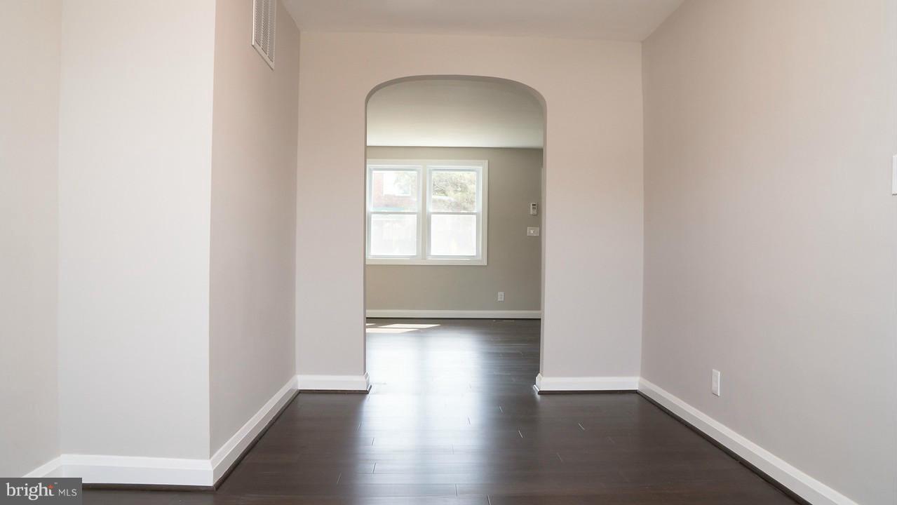 4278 Rokeby Road Baltimore, MD 21229 - Photo 9 of 24 Dining Room
