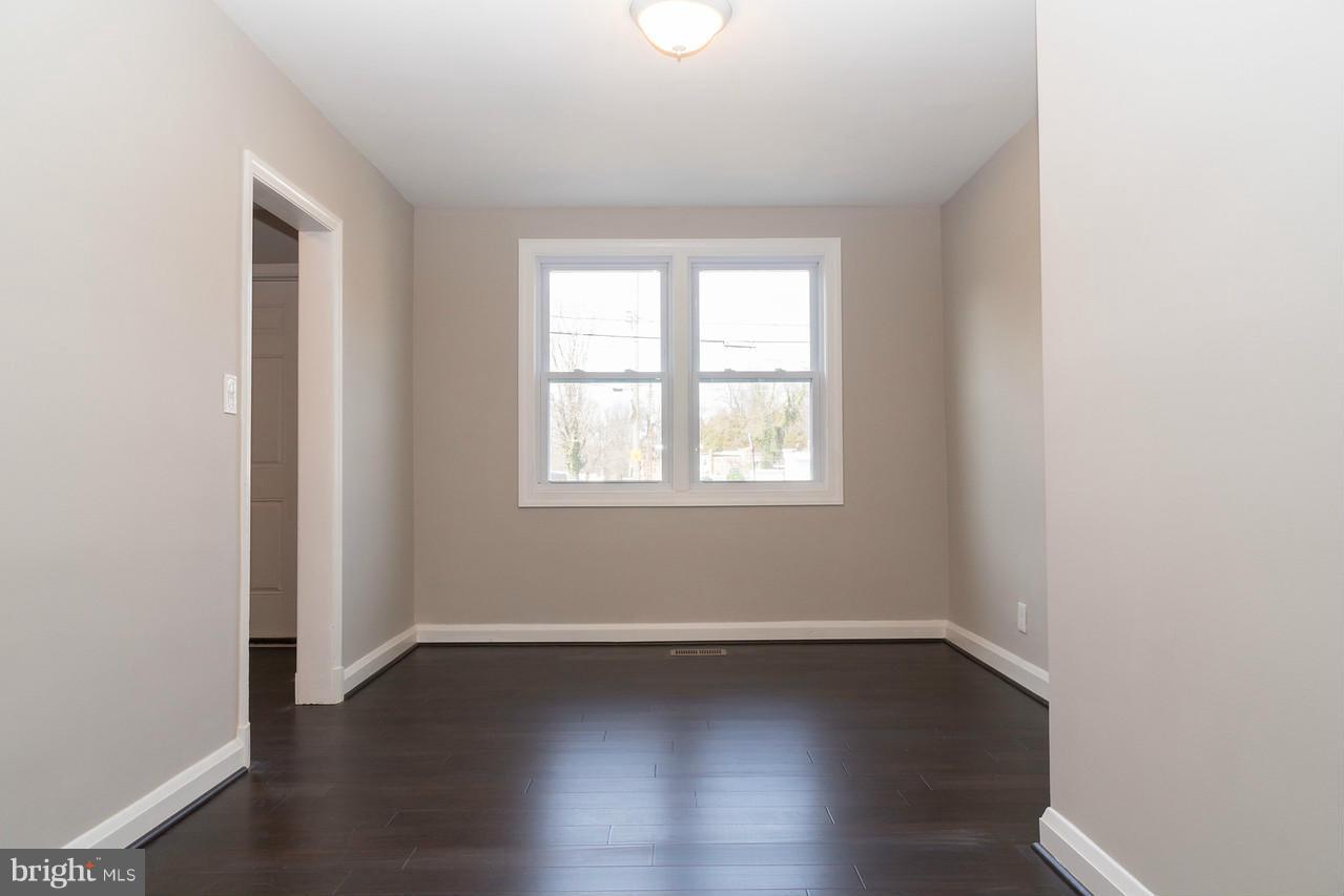 4278 Rokeby Road Baltimore, MD 21229 - Photo 10 of 24 Interior (General)