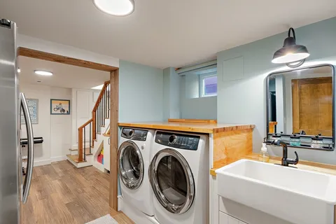$1,445,000 | 9 Kingsboro Park, Boston, MA 02130