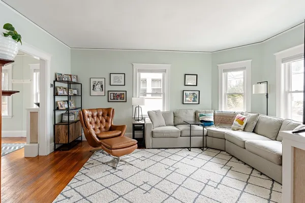 $1,445,000 | 9 Kingsboro Park, Boston, MA 02130