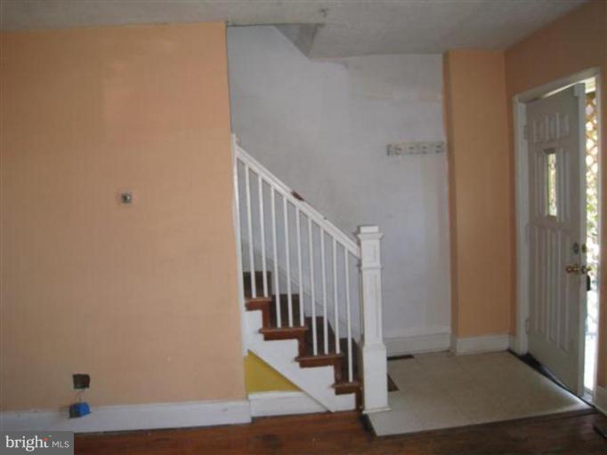 151 West Meadow Road Brooklyn, MD 21225 - Photo 3 of 9 Staircase