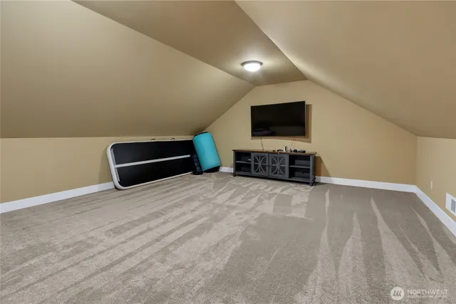 a view of a livingroom with furniture