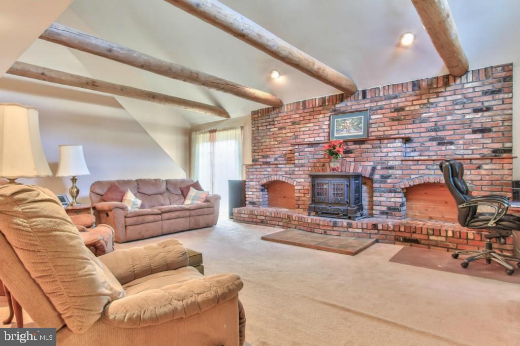 89 Munion Field Road Tuckerton, NJ 08087 - Photo 9 of 36 Gallery Image 9