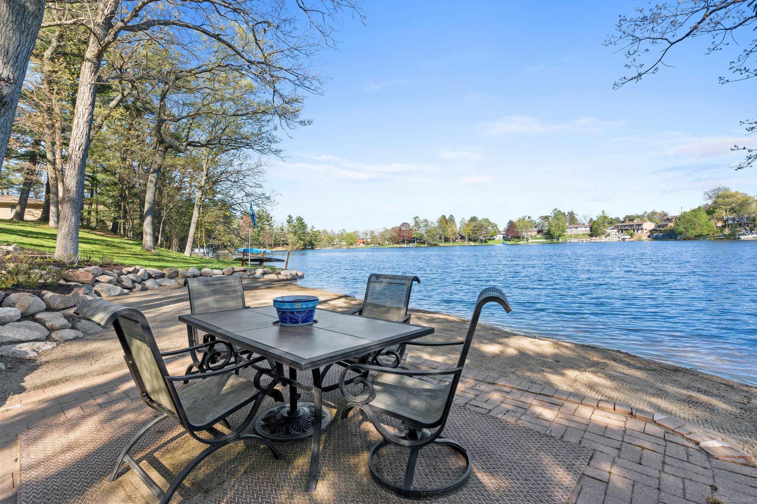 1071 Nakomis Road Lake Orion, MI 48362 - Photo 58 of 71