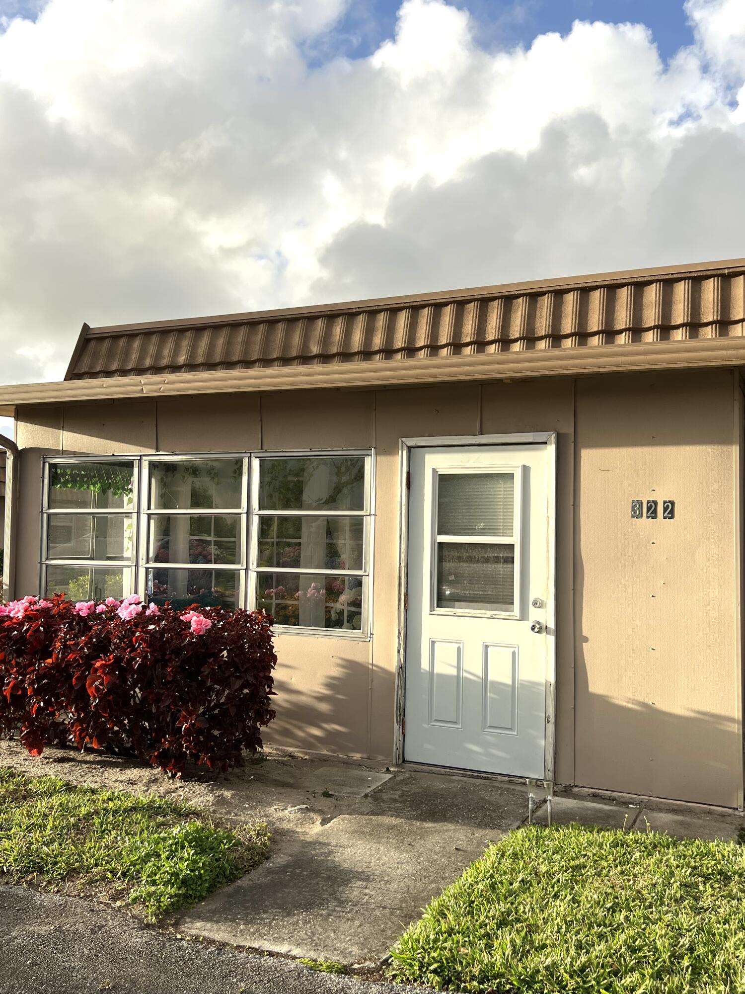 322 Seville North Delray Beach, FL 33446 - Photo 11 of 11 IMG_7842