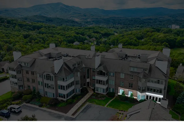 $579,900 | 5014 Hunting Hills Square, Roanoke, VA 24018