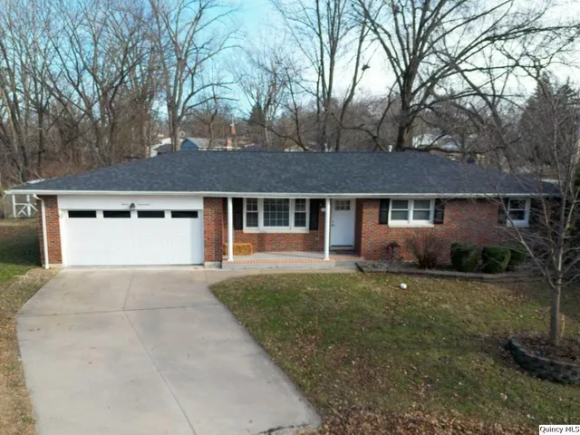 $242,000 | 1217 South 26th Street, Quincy, IL 62301