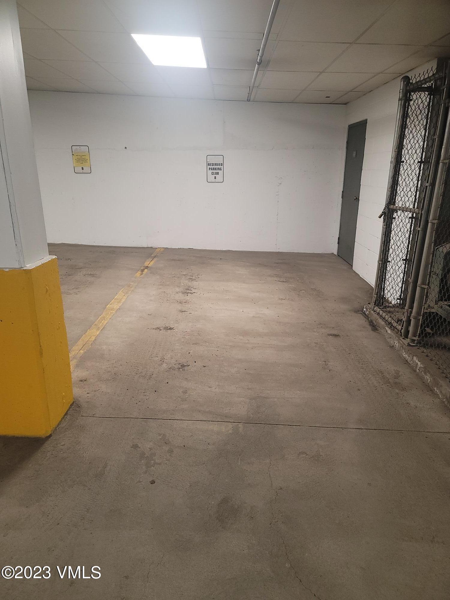 12 Vail Road, Unit P8 Vail, CO 81657 - Photo 3 of 7 a view of room