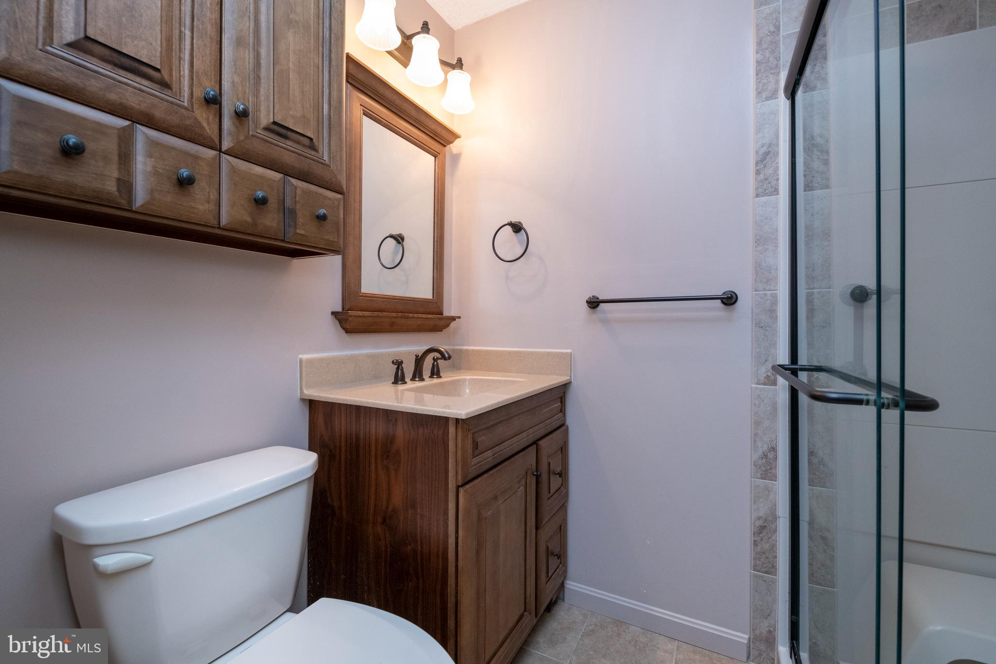 2514 Cub Hill Road Baltimore, MD 21234 - Photo 28 of 63 Main Level Full Bath