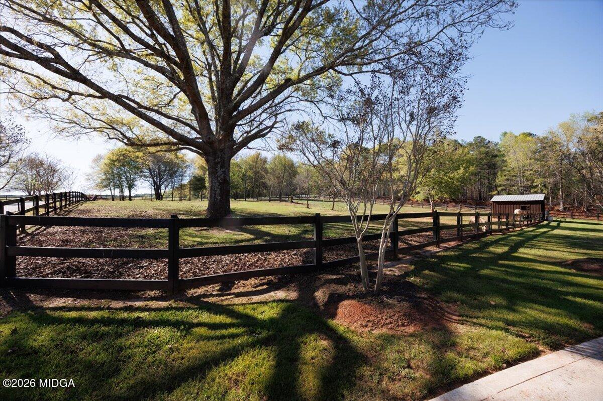 524 King Road Forsyth, GA 31029 - Photo 4 of 36 4.5
