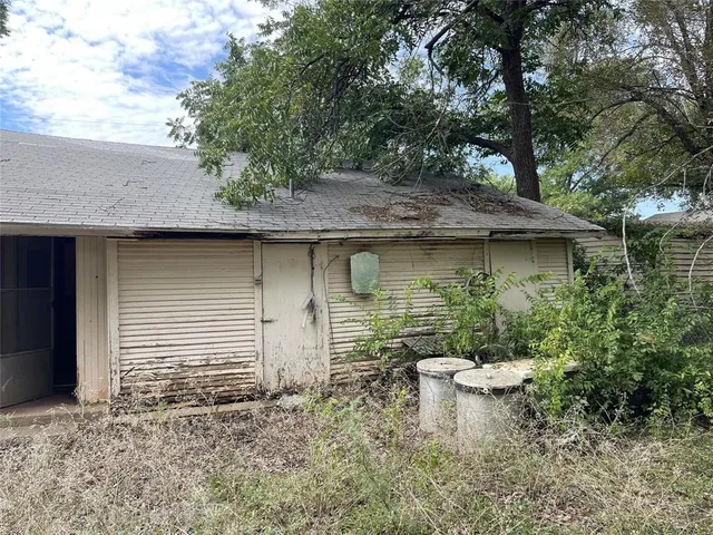 $68,000 | 2858 South 5th Street, Abilene, TX 79605