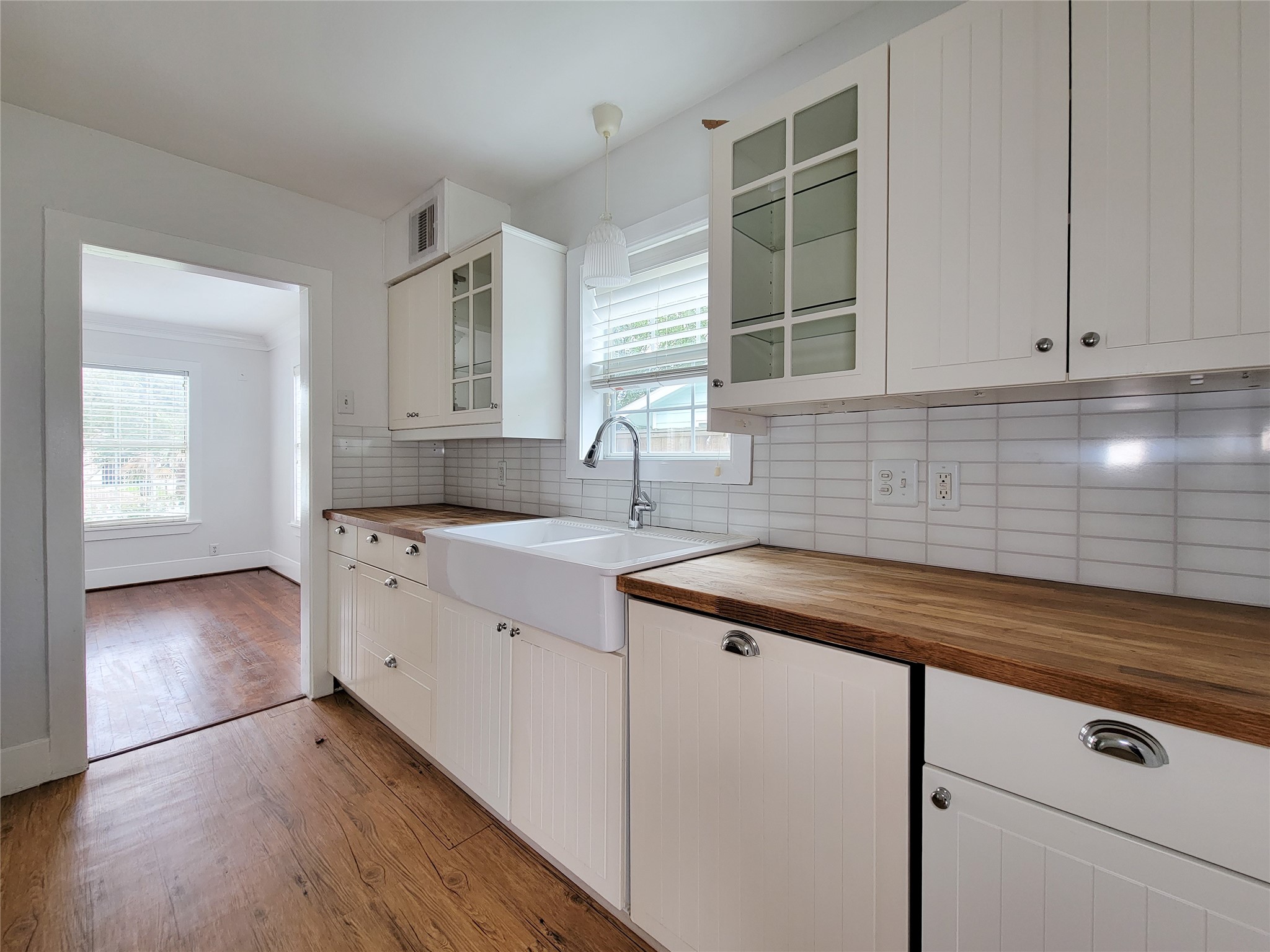 8355 Wier Drive Houston, TX 77017 - Photo 8 of 43