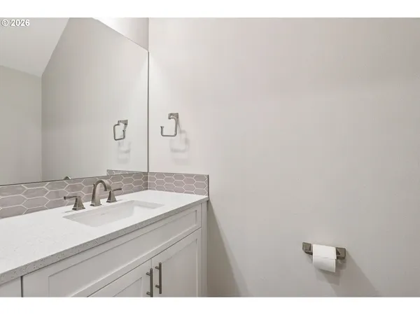 $845,000 | 3821 Northwest 74th Avenue, Camas, WA 98607