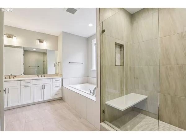 $845,000 | 3821 Northwest 74th Avenue, Camas, WA 98607