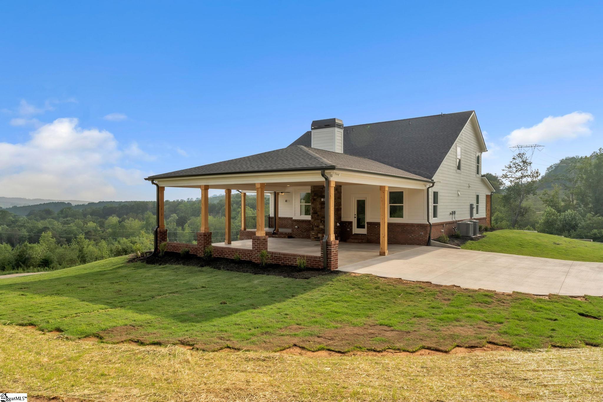 452 North Glassy Mountain Road Landrum, SC 29356 - Photo 15 of 46