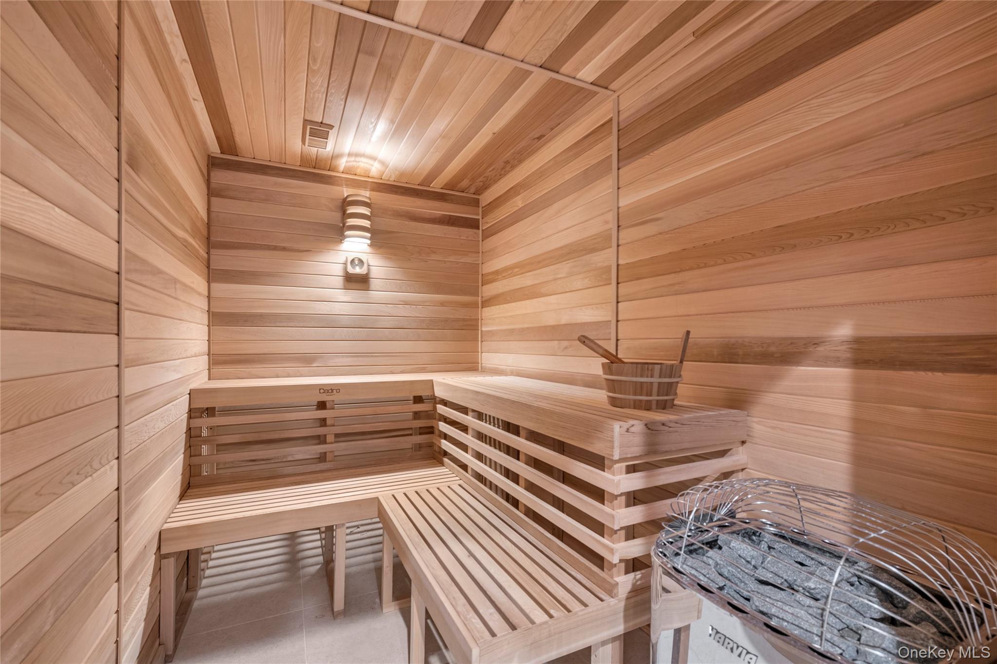 38 Cow Neck Road Sands Point, NY 11050 - Photo 40 of 48