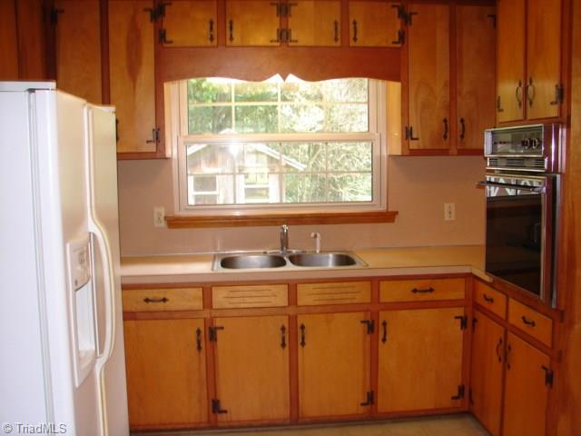 1764 Pineview Road Randleman, NC 27317 - Photo 11 of 30 Gallery Image 11
