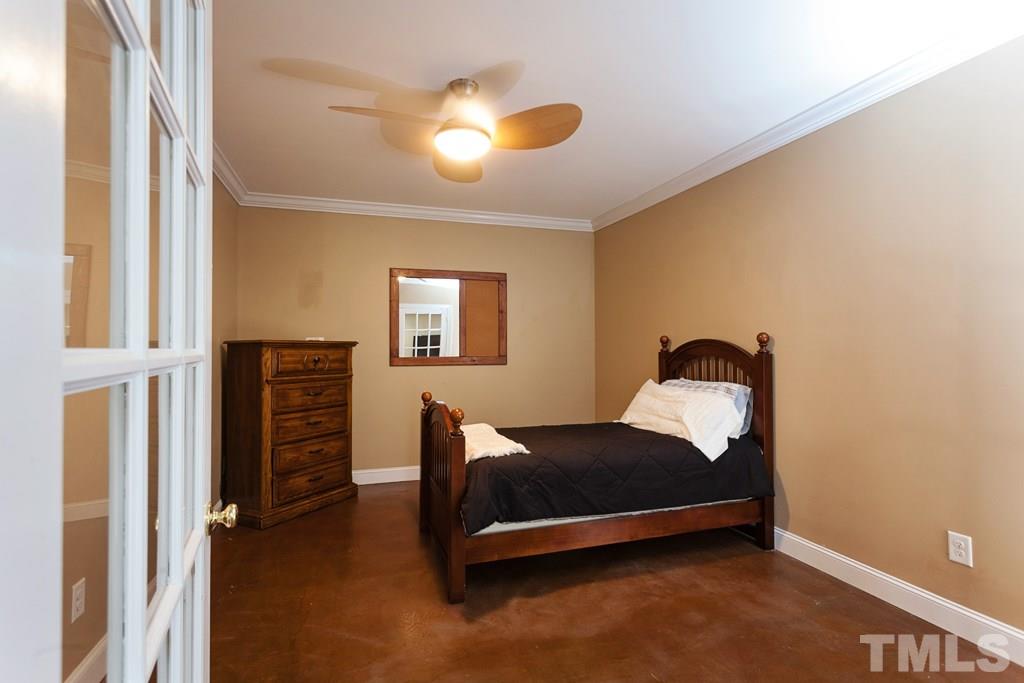 7708 Silver View Lane Raleigh, NC 27613 - Photo 17 of 25 Gallery Image 17