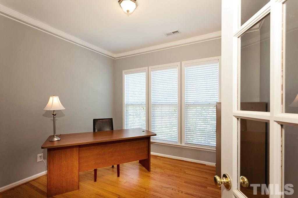 7708 Silver View Lane Raleigh, NC 27613 - Photo 9 of 25 Gallery Image 9