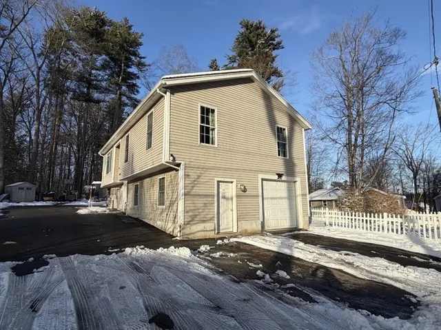 $399,000 | 114 Chases Grove Road, Derry, NH 03038