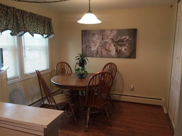 38 Manor Court, Unit 38 Springfield, MA 01118 - Photo 4 of 10