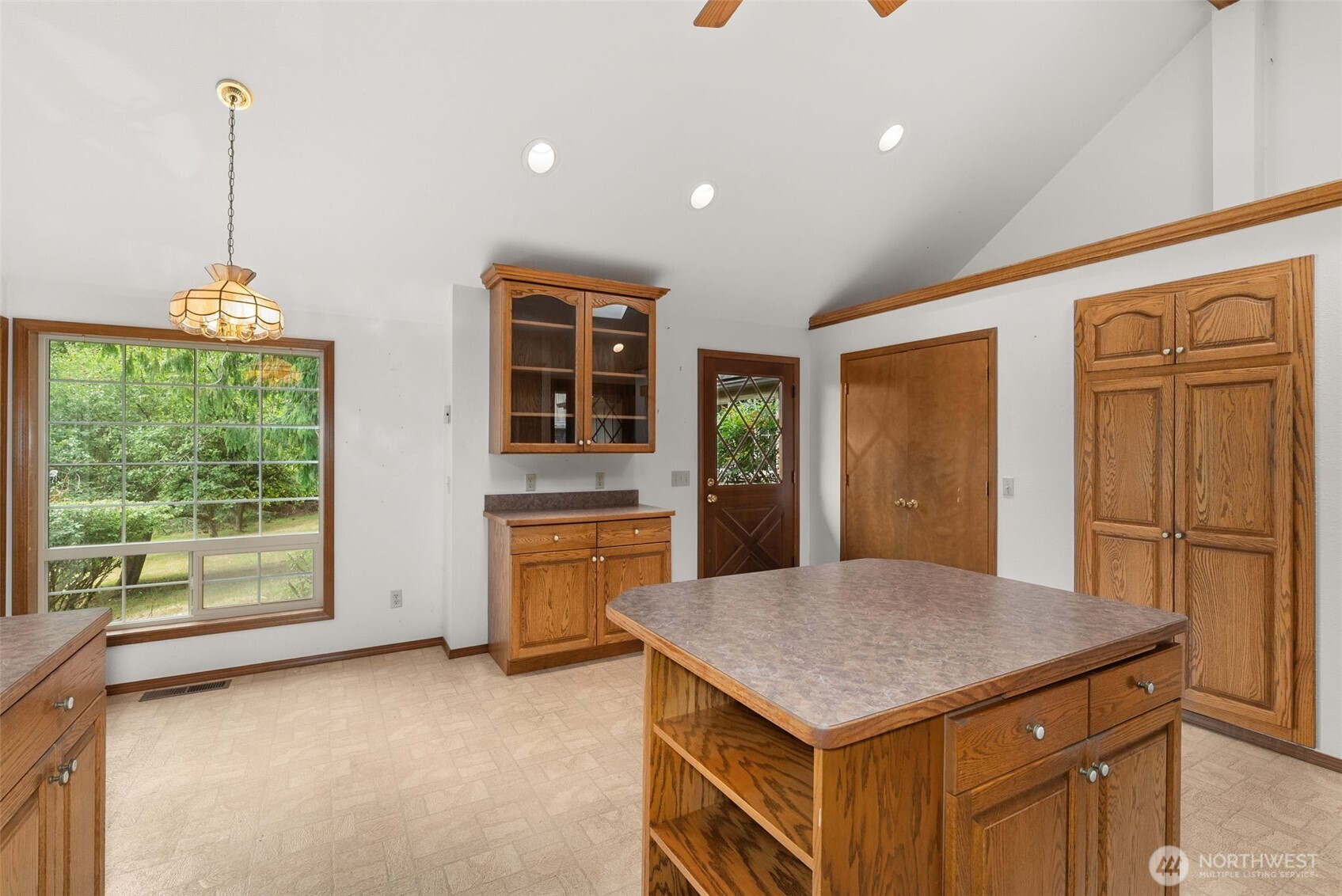 17 Mc Kinney Road Raymond, WA 98577 - Photo 11 of 38 Gallery Image 11